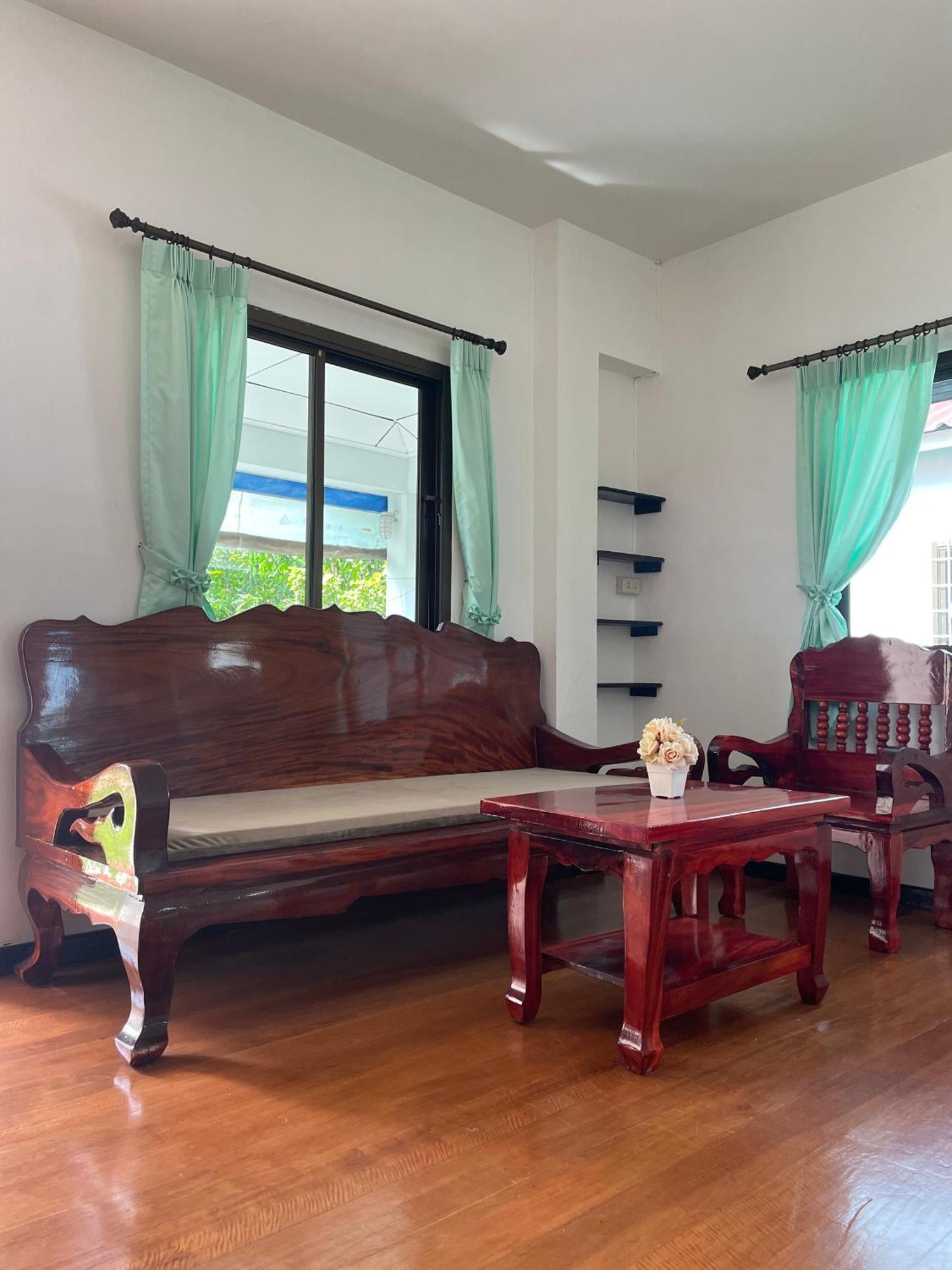Sunrise Beach Villa Surat Thani Rom bilde
